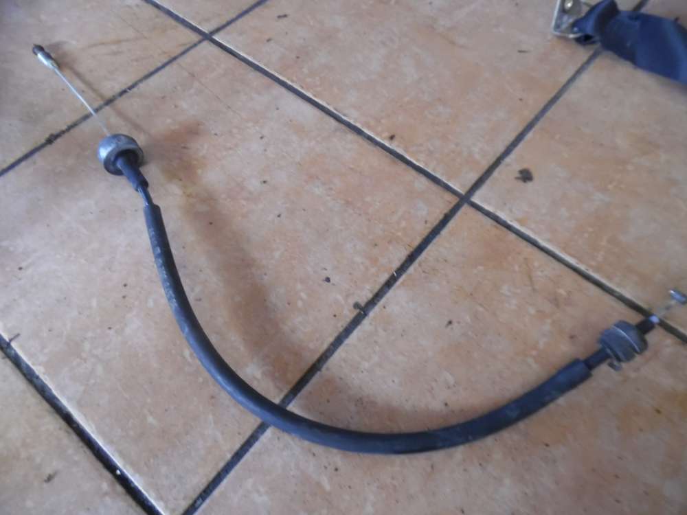 Opel Corsa B Gaszug Seilzug 90573302