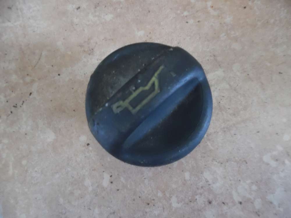 Peugeot 807 2.2HDI Verschluss leinfllstutzen 9624939680