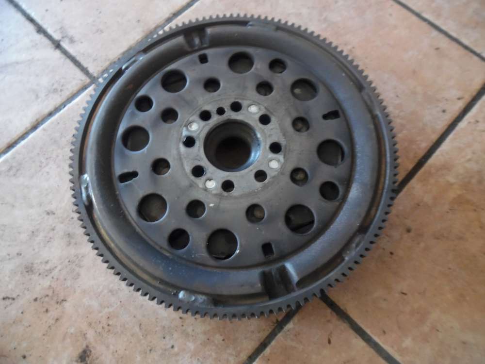 Mercedes-Benz A-Klasse W169 Schwungrad Zeimassenschwungrad 920418000