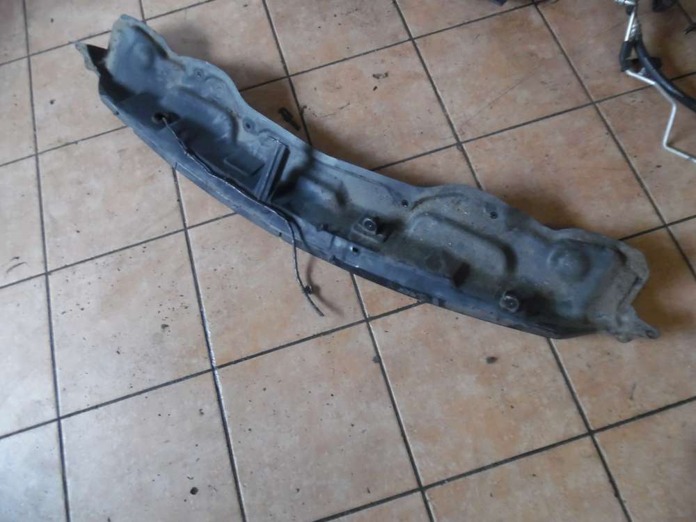 Mitsubishi Colt Z30 Abdeckung Wasserkasten Domstrebefhrung