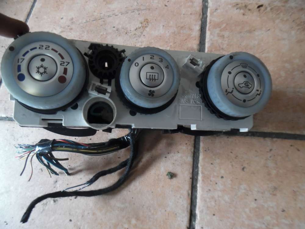 Mitsubishi Colt Z30 Klimabedienteil Heizungsbettigung PMN164569