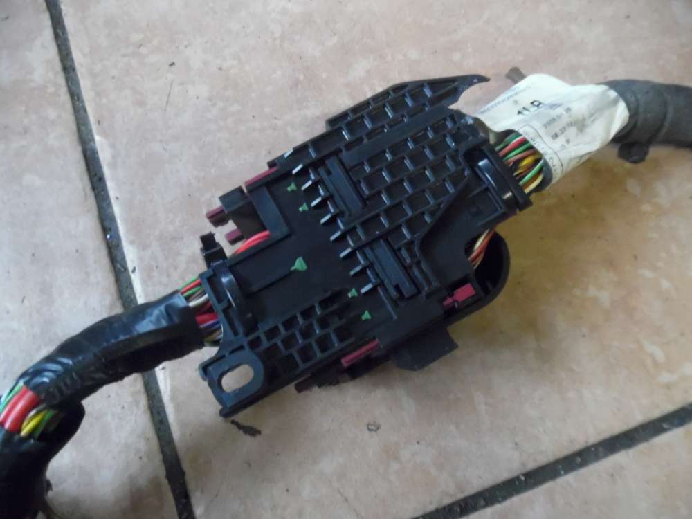 Opel Zafira B Stecker 13260494