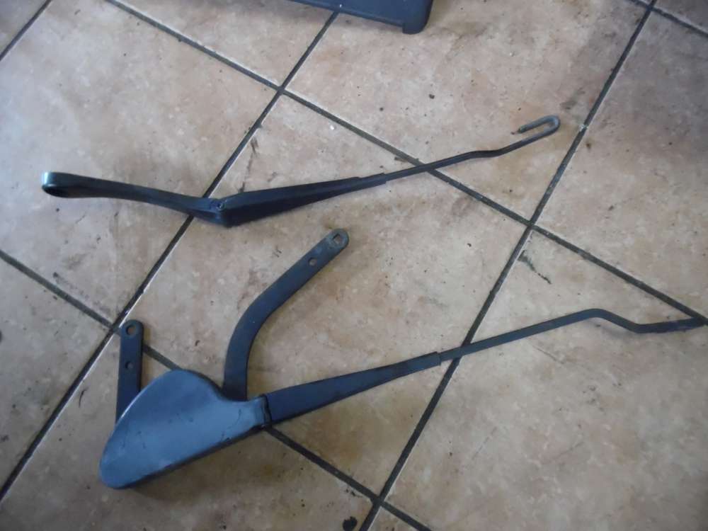 Mercedes-Benz C-Klasse W203 Wischerarm Vorne A2038200544 A2038201944