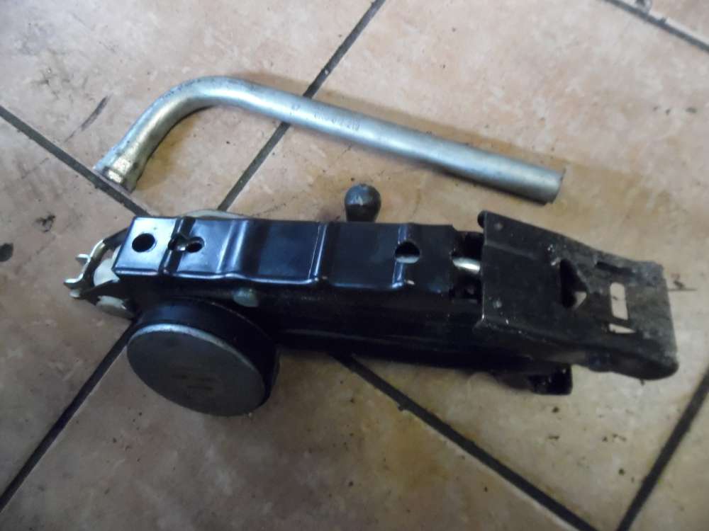 VW Golf V Wagenheber mit Radschlssel 1K0011031 8N0012219 