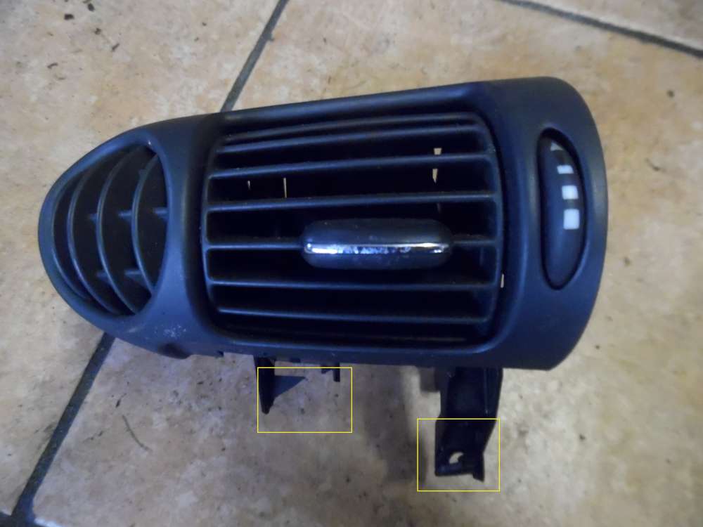 Mercedes-Benz C-Klasse W203 Lftungsgitter Luftdse Rechts 2038300154