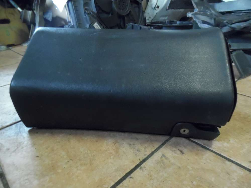 Mercedes-Benz C-Klasse W203 Handschuhfach A2036802691