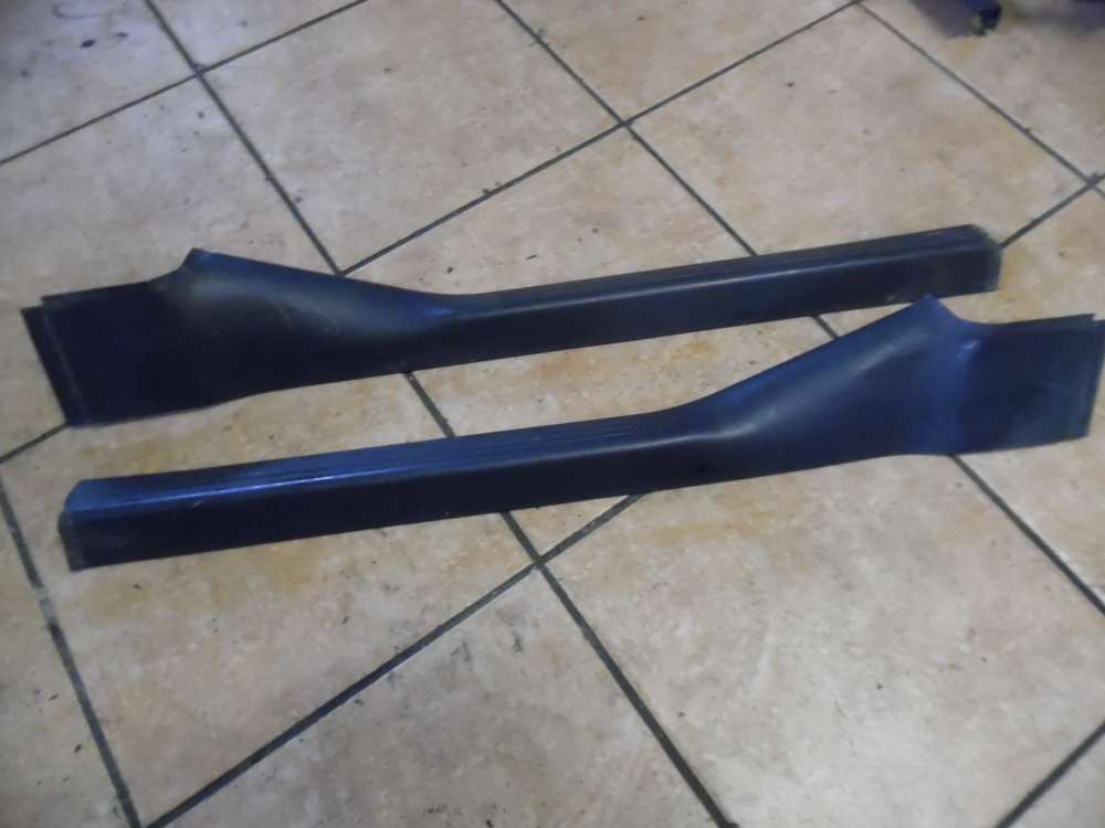 Mercedes-Benz C-Klasse W203 Einstiegsleiste Schwellerleiste Vorne A2036861136 A2036861236