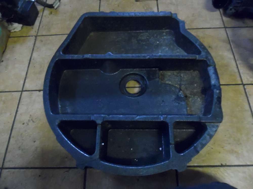 Mercedes-Benz C-Klasse W203 Schaumstoff Reserver Adabdeckung A2098980107