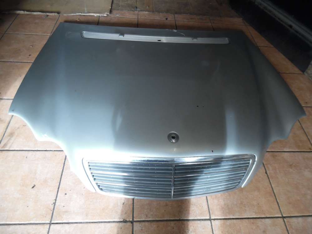 Mercedes-Benz C-Klasse W203 Motorhaube Silber