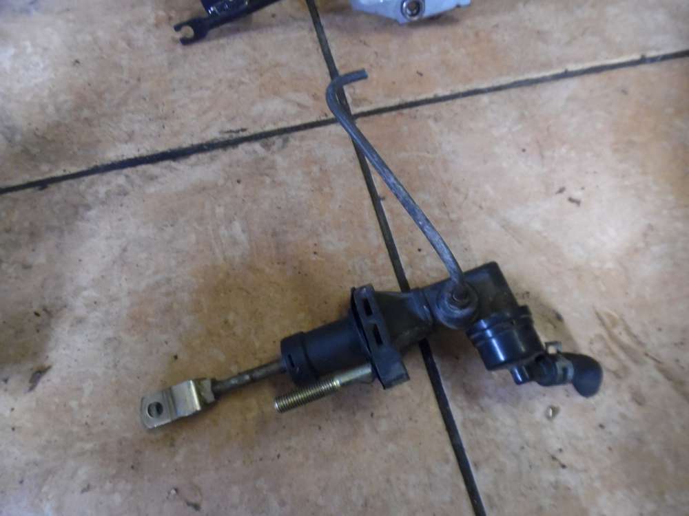 Kia Shuma II Kupplungsgeberzylinder 