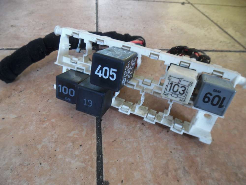 VW Lupo 6X Relais mit Trger 6X0937503