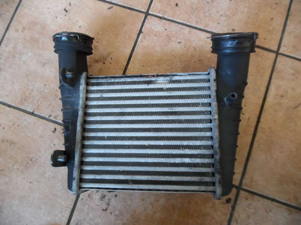 VW Passat 3B Ladeluftkhler Khler 3B0145805D