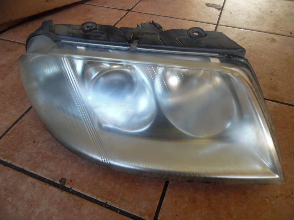 VW Passat 3B Scheinwerfer Rechts 3B0941016