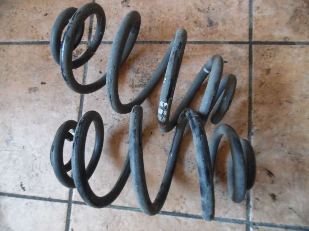 VW Passat 3B Feder Fahrwerksfeder Hinten