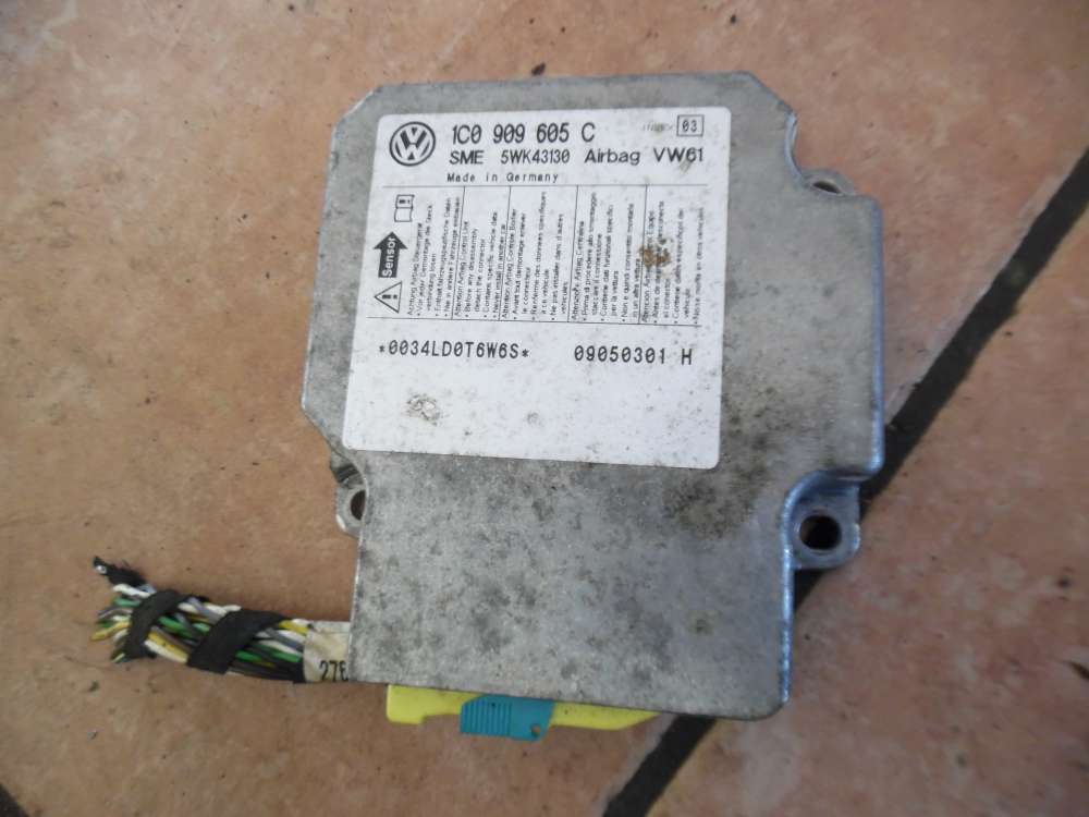 VW Passat 3B Airbagsteuergert Steuergert 1C0909605C 