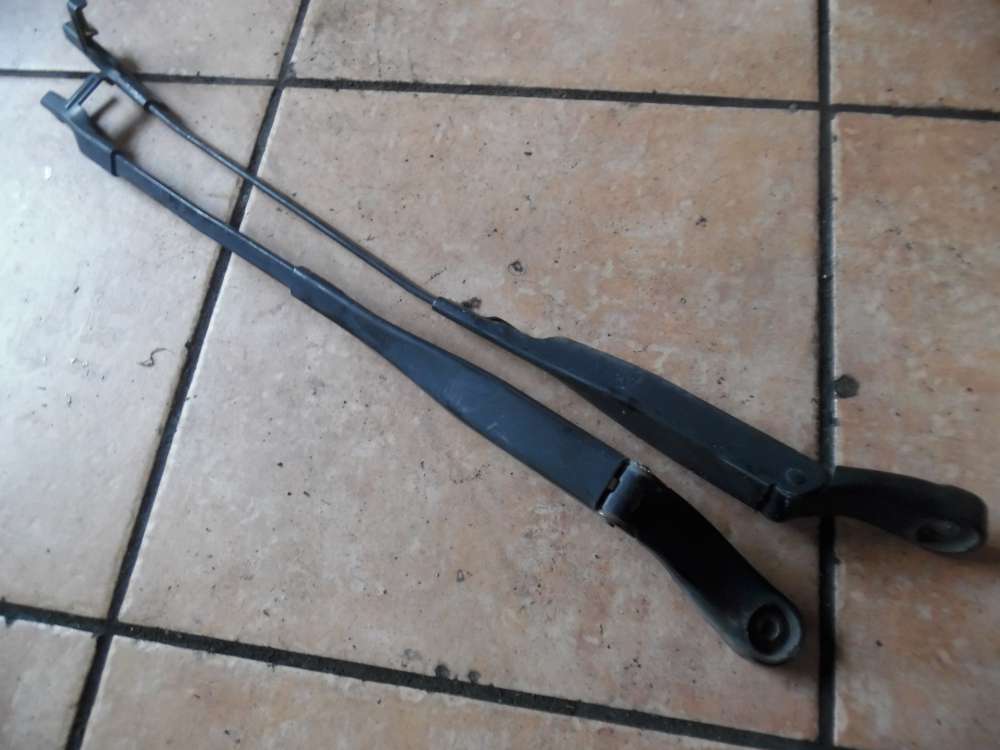 VW Passat 3B Wischerarm Vorne 3B1955409 3B1955410