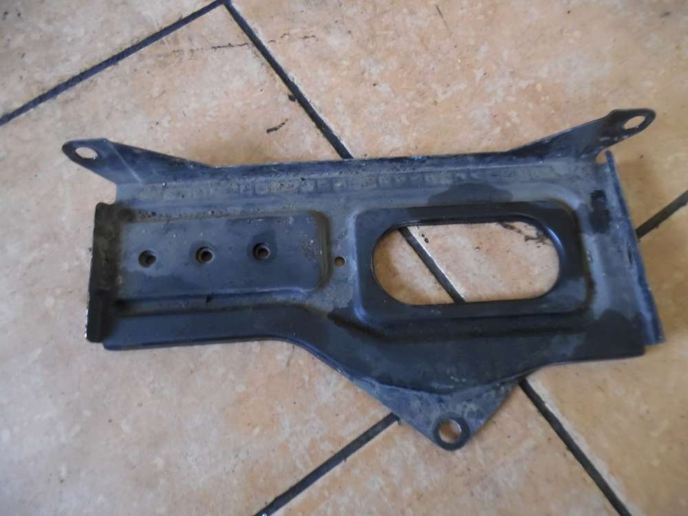 VW Passat 3B Halterung