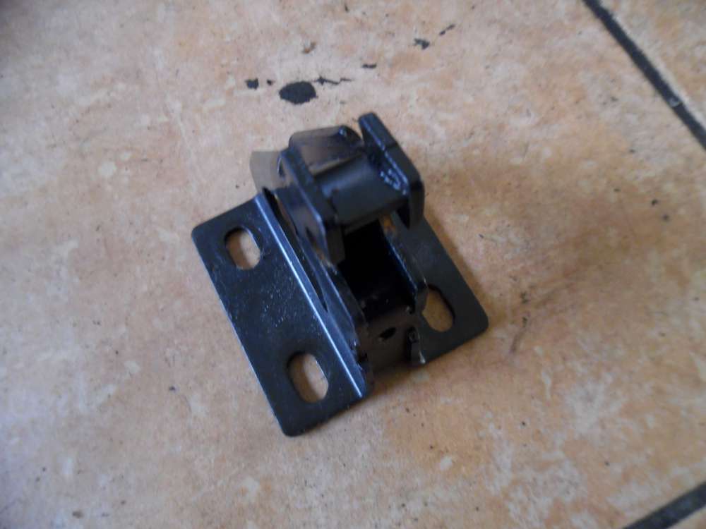 VW Passat 3B Halter 3B0886177 