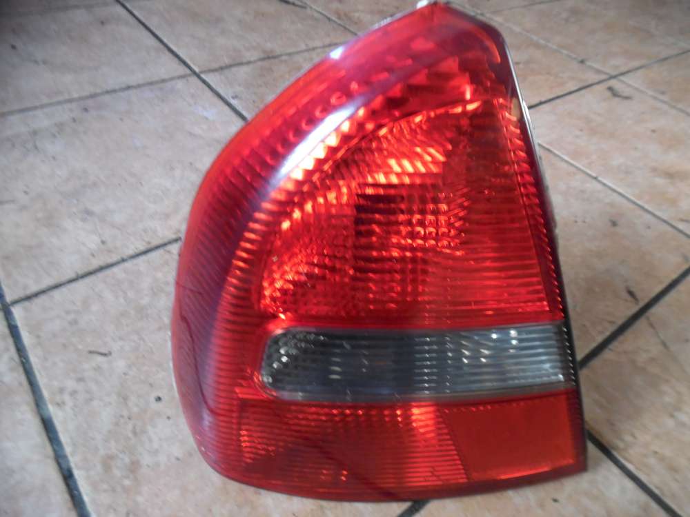 Mitsubishi Carisma R�ckleuchte R�cklicht Au�en Links