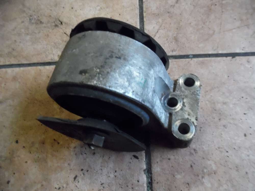 Mitsubishi Carisma Motorlager Motortr�ger Rechts