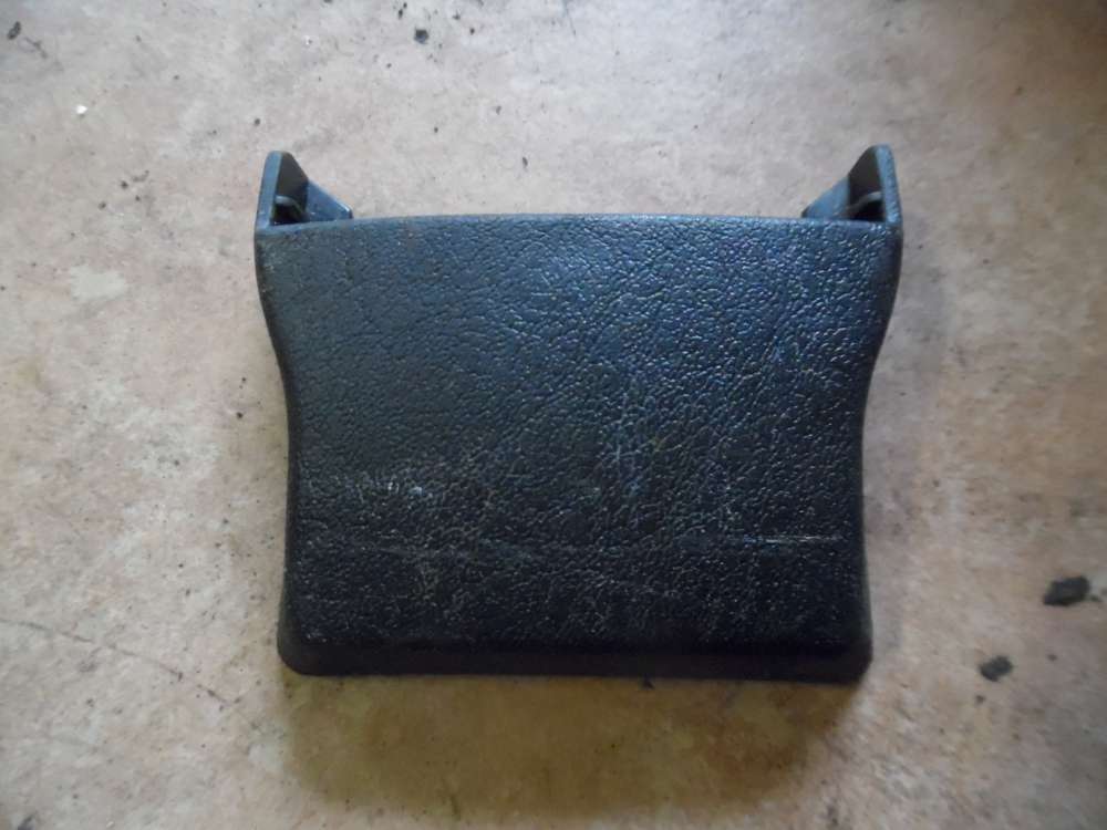 Mitsubishi Carisma Abdeckung MB873394