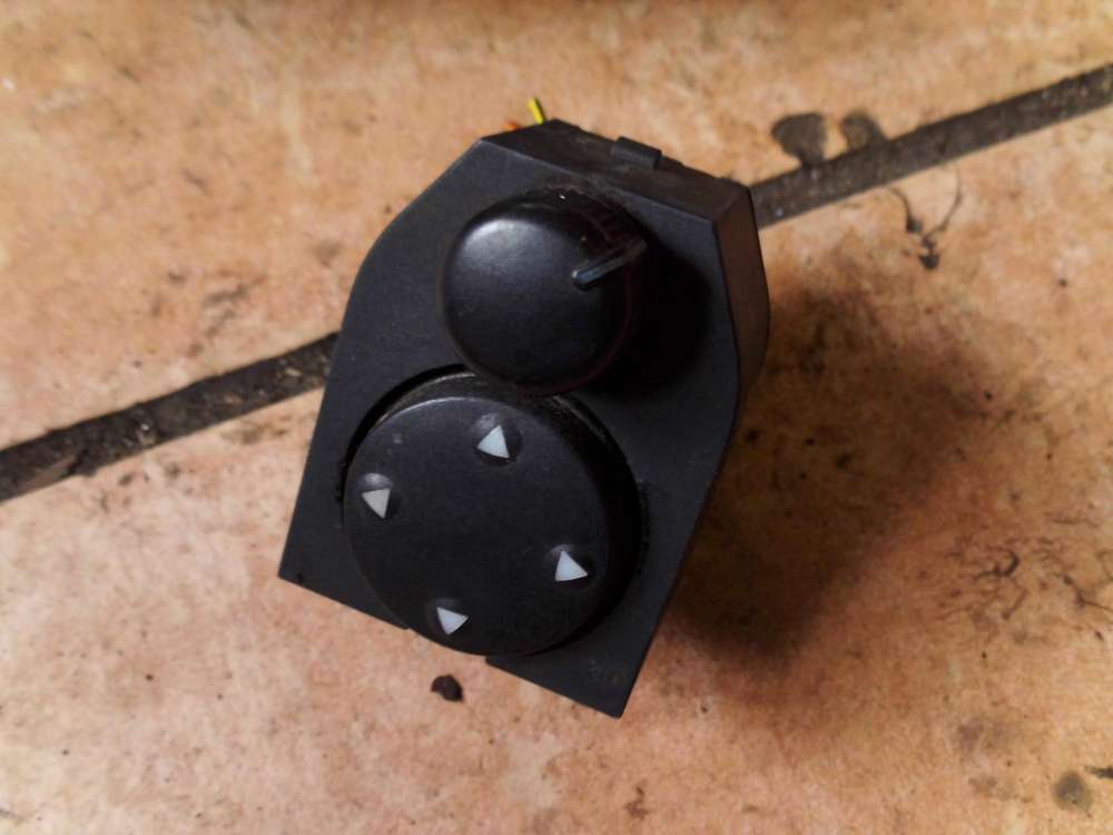 Audi A4 B5 Schalter Spiegelverstellung Vorne Links 8D0859565A 