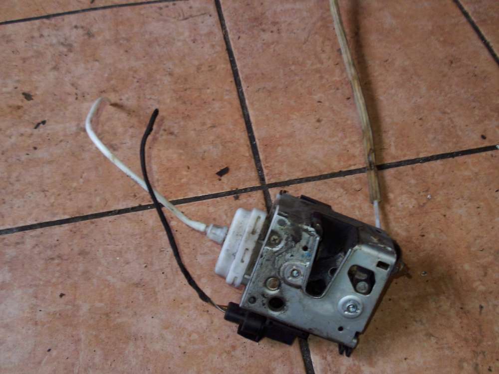 Audi A4 B5 T�rschloss Schloss Vorne Links 8D1837015