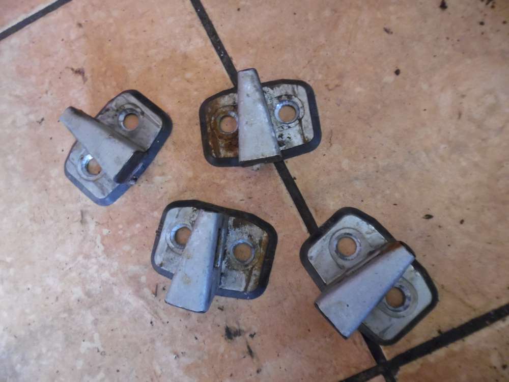 Audi A4 B5 T�rfanghaken Schlie�keil 