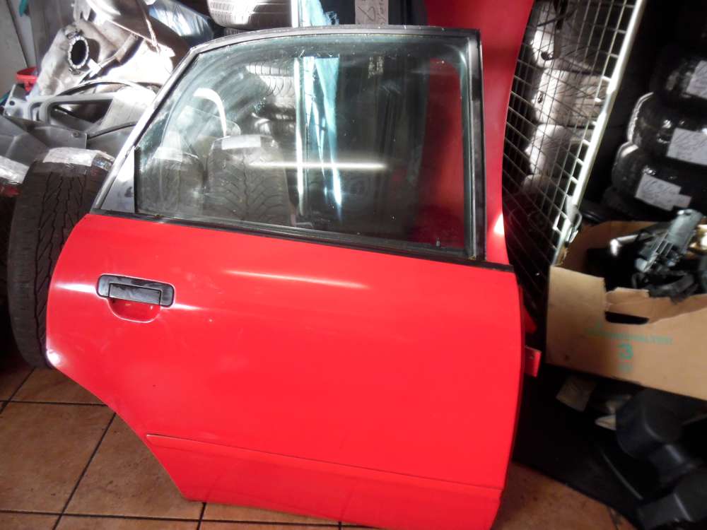 Audi A4 B5 Limo T�r Hinten Rechts Rot 