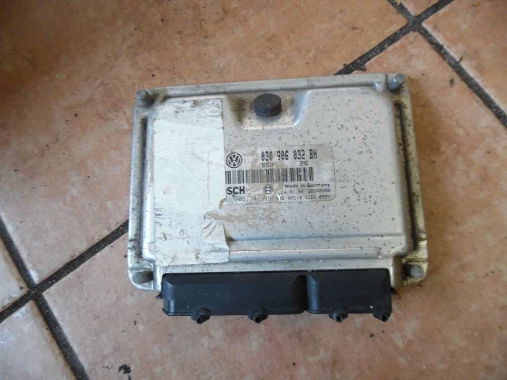 VW Lupo 6X 1,0 Motorsteuerger�t 030906032BH Bosch 0261206747