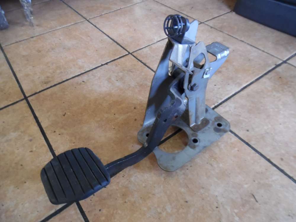Renault Espace IV Pedal Bremspedal 8200147548 