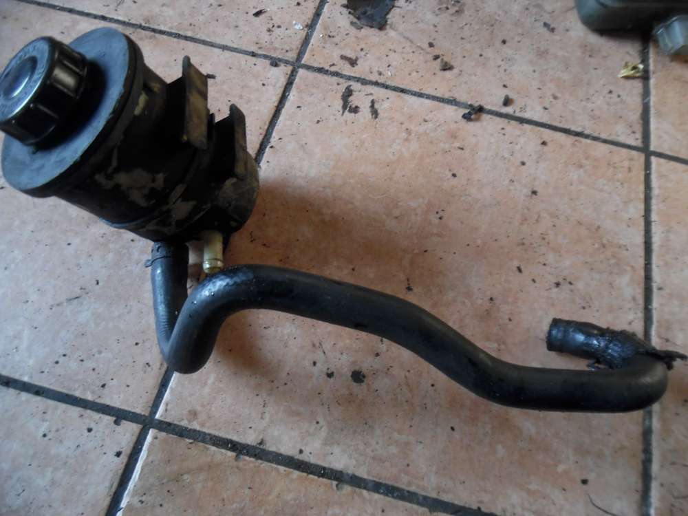 Renault Espace IV Ausgleichsbeh�lter �lschlauch 8200005185