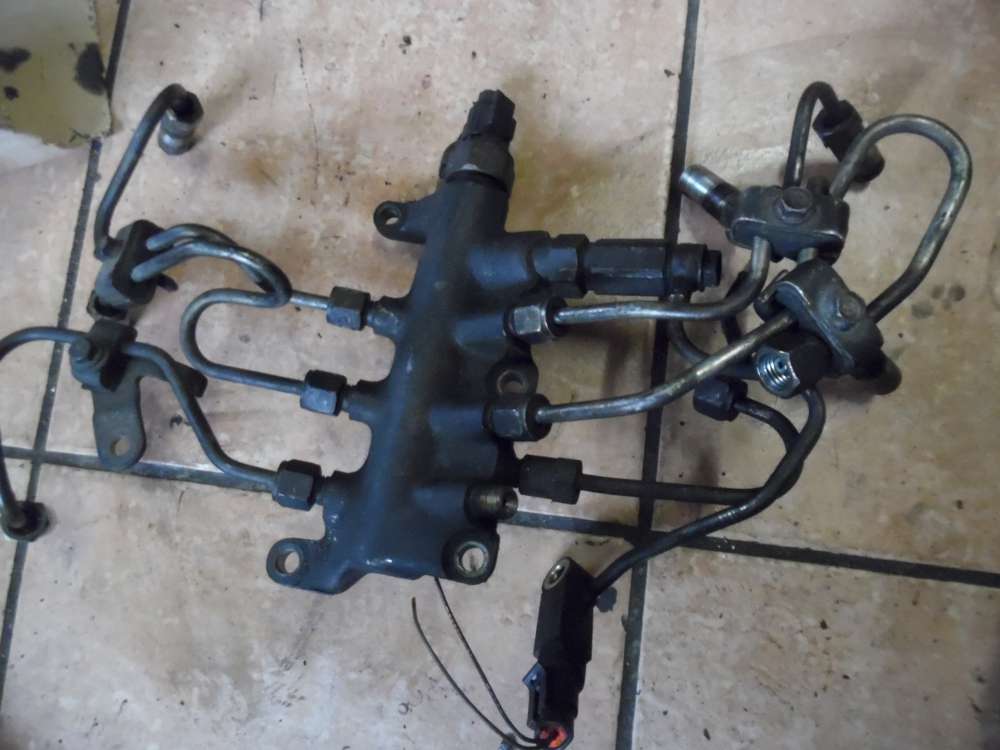 Renault Espace IV 3.0 dci Einspritzleiste Kraftstoffverteiler