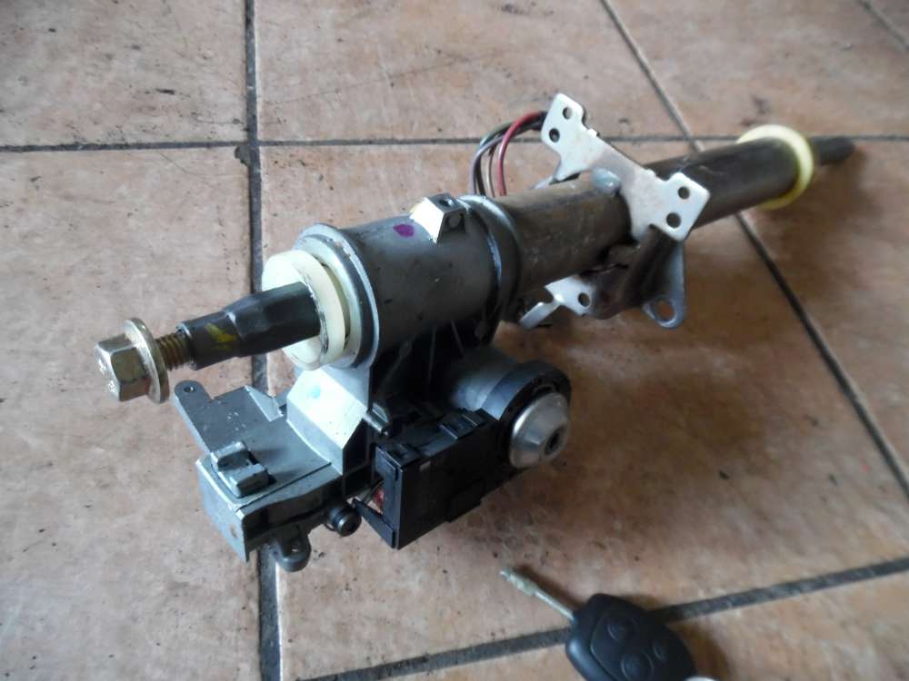 Ford Fiesta IV Lenks�ule Z�ndschloss mit Schl�ssel