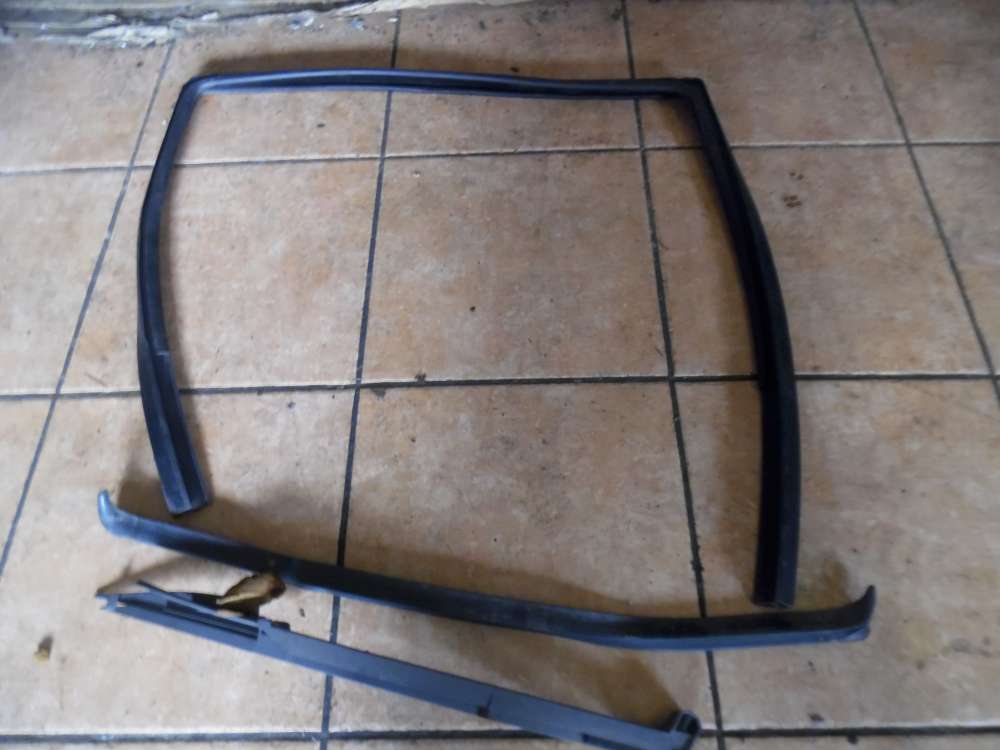 Volvo V70 II Fensterrahmen Innen Hinten Links 