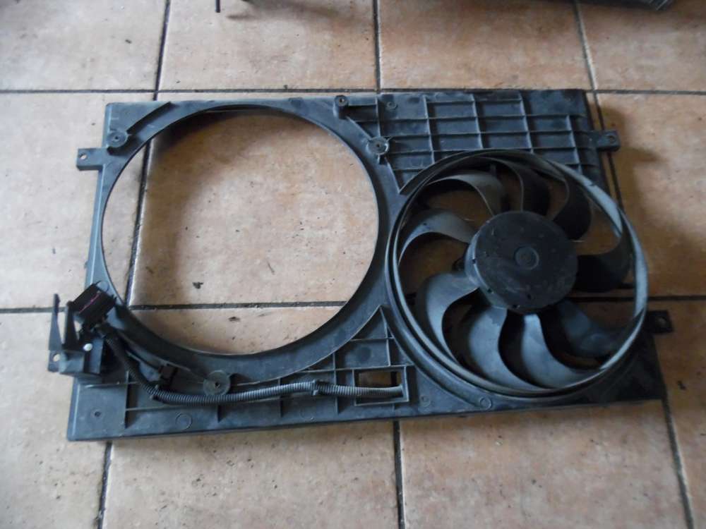 VW Polo 9N K�hlerl�fter L�ftermotor Elektrol�fter 6Q0121207