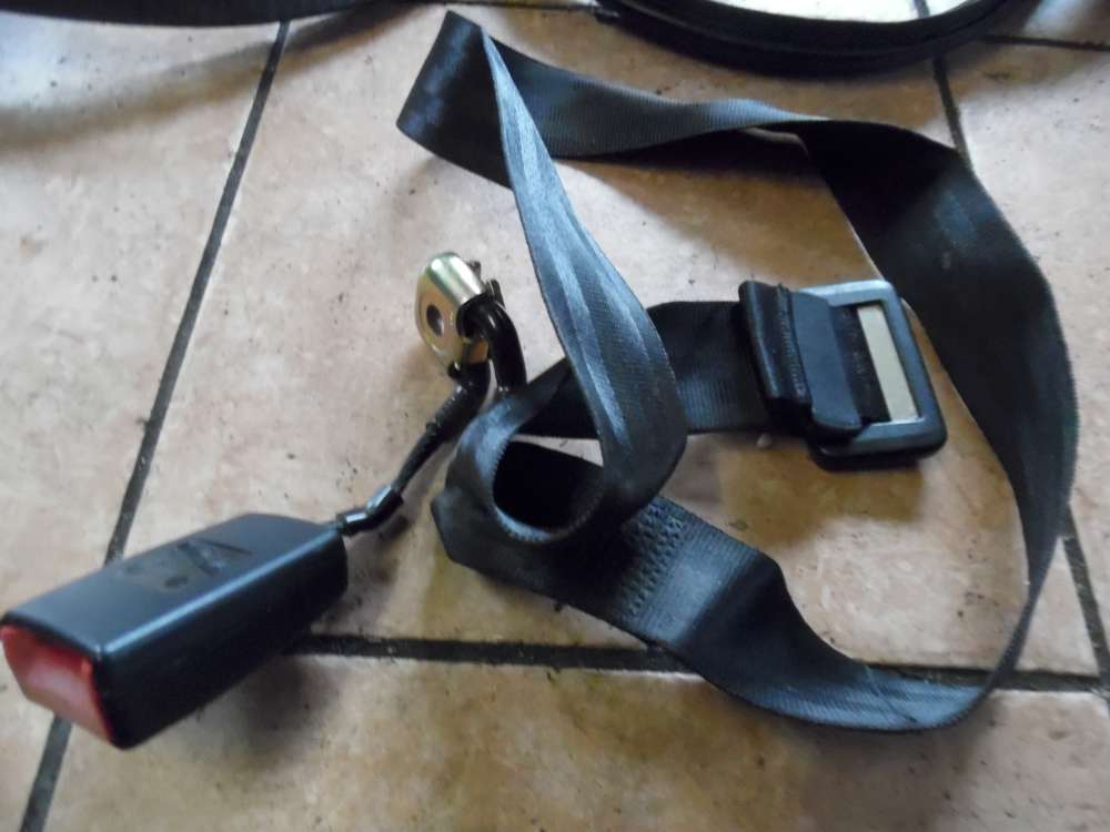 VW Polo 9N Gurtschloss Beckengurt R�ckbank Hinten 6Q0857487