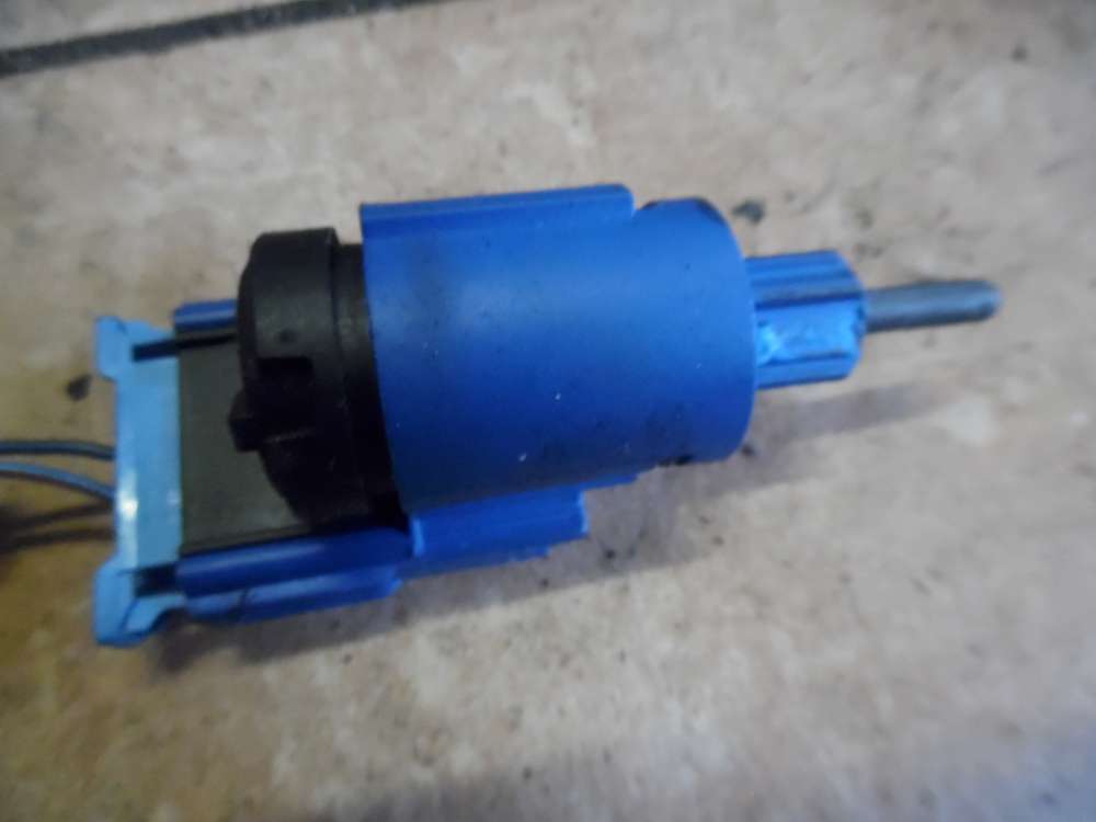 VW Polo 9N Kupplungsschalter 1J0927189