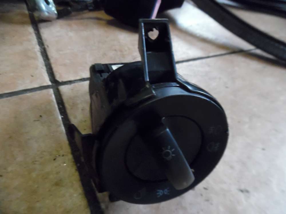 VW Polo 9N LWR Lichtschalter 6Q0941531