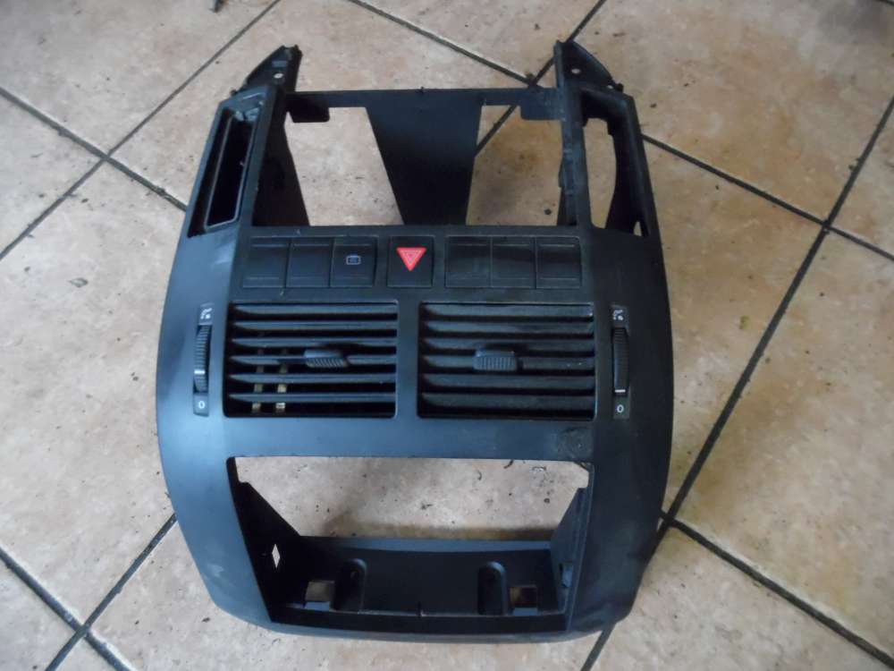 VW Polo 9N Mittelkonsole Luftd�se mitte mit Schalter 6Q0858069