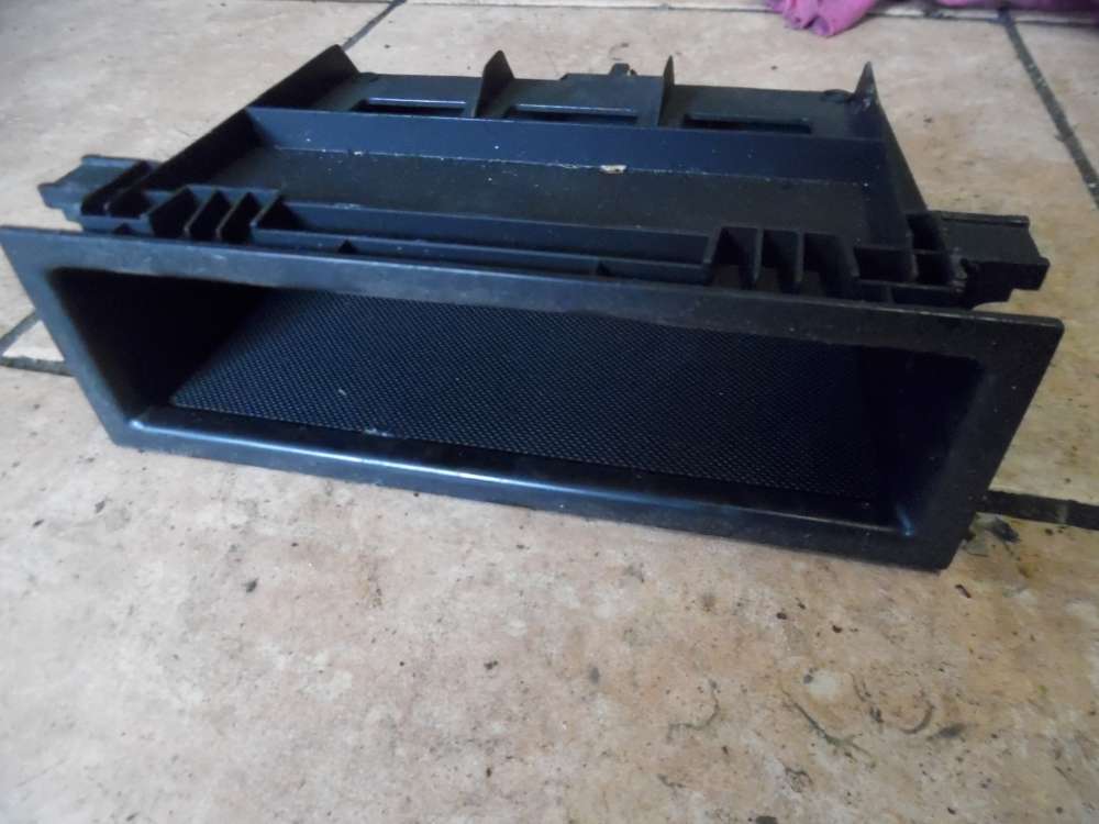 VW Polo 9N Ablagefach 6Q0857919