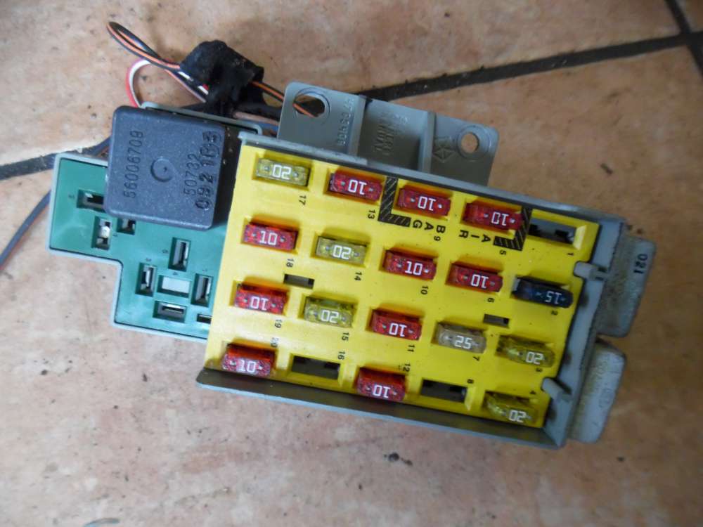 Chrysler PT Cruiser Sicherungskasten P04794697AC