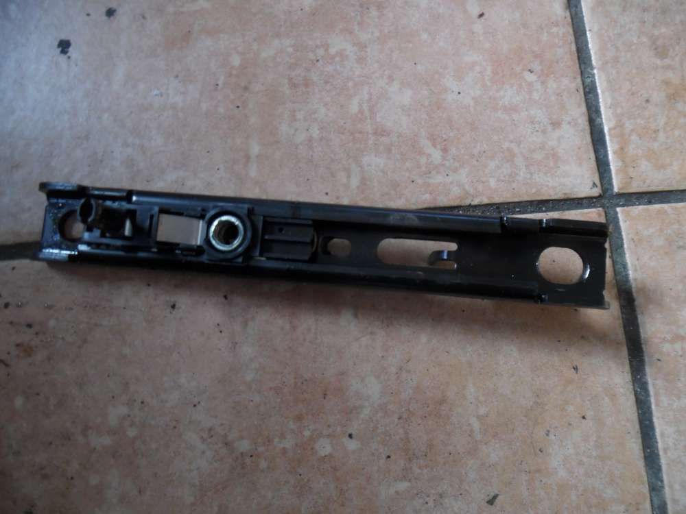 Chrysler PT Cruiser H�henverstellung Gurtversteller Vorne