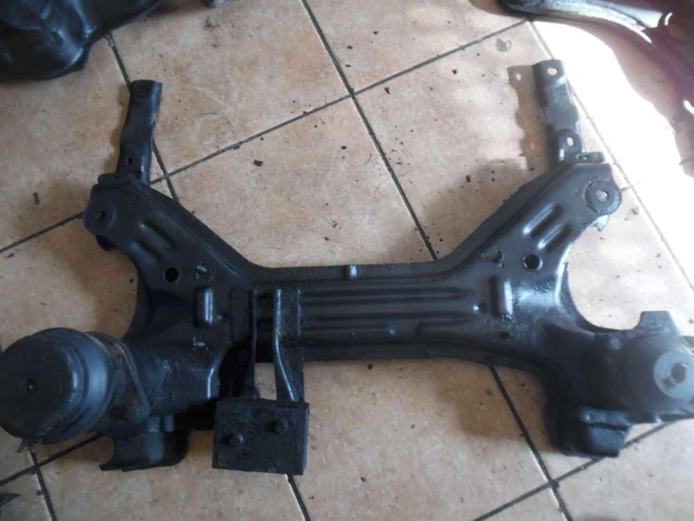 VW Golf III Achstr�ger Motortr�ger Vorderachse