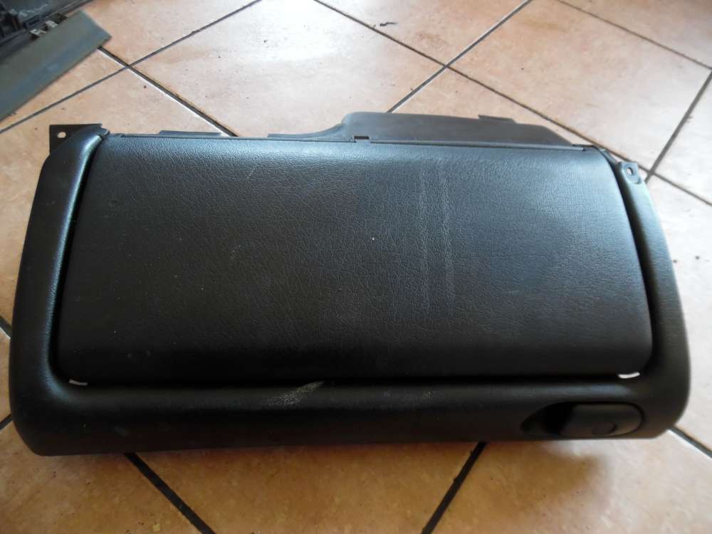 VW Golf III Handschuhfach 1H1857922