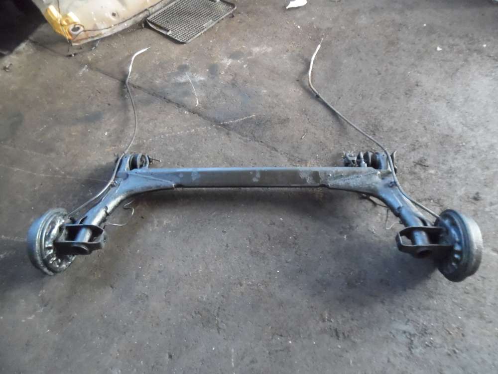 VW Golf III Hinterachse Achstr�ger