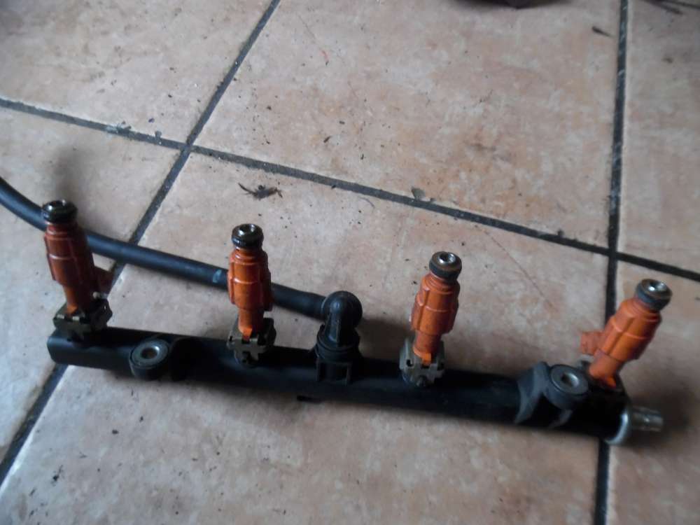 Alfa Romeo 147 2,0TS Einspritzleiste Einspritzd�sen Bosch 0280151048 