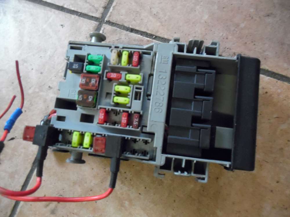 Opel Insignia A Sicherungskasten 13222786