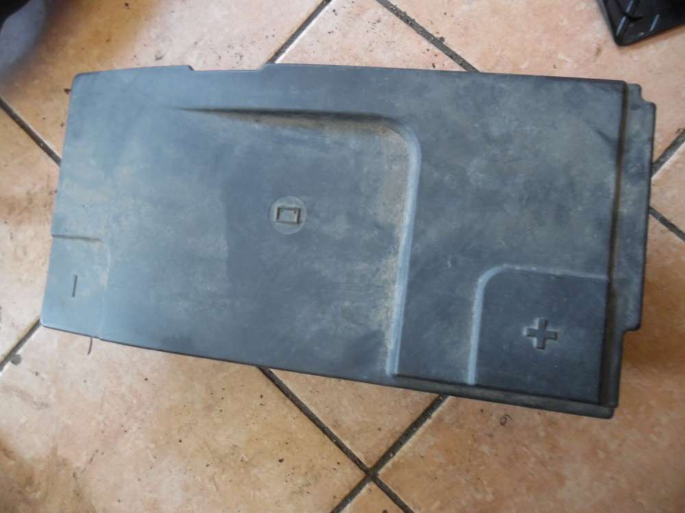 Opel Insignia A Abdeckung Batterieabdeckung 13330946