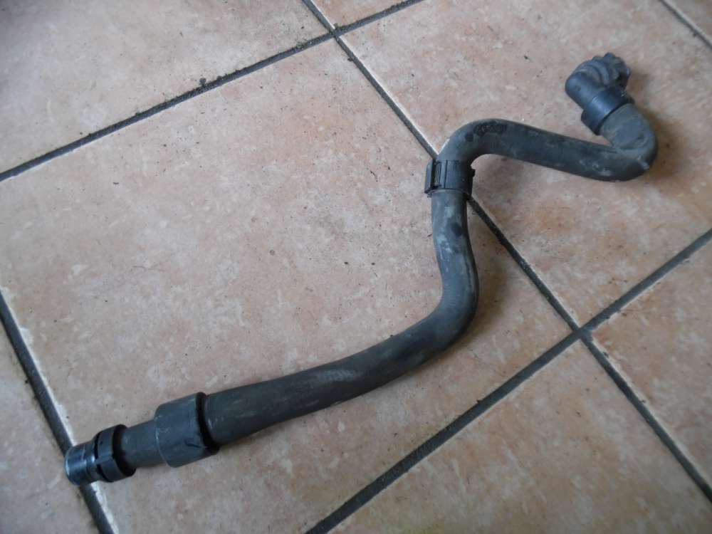 Opel Insignia A 2,0CDTi K�hlwasserschlauch Rohr 13220138